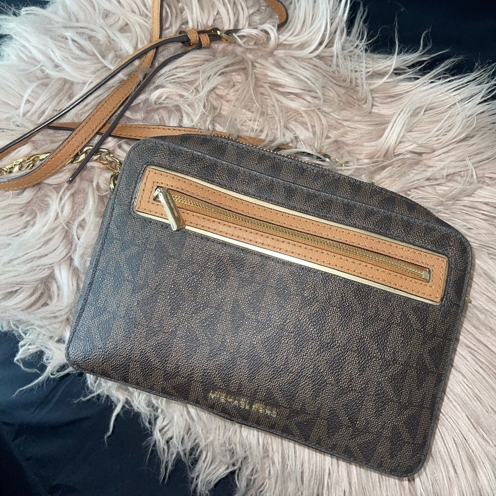 Michael Kors Brown  Crossbody Bag! Like new